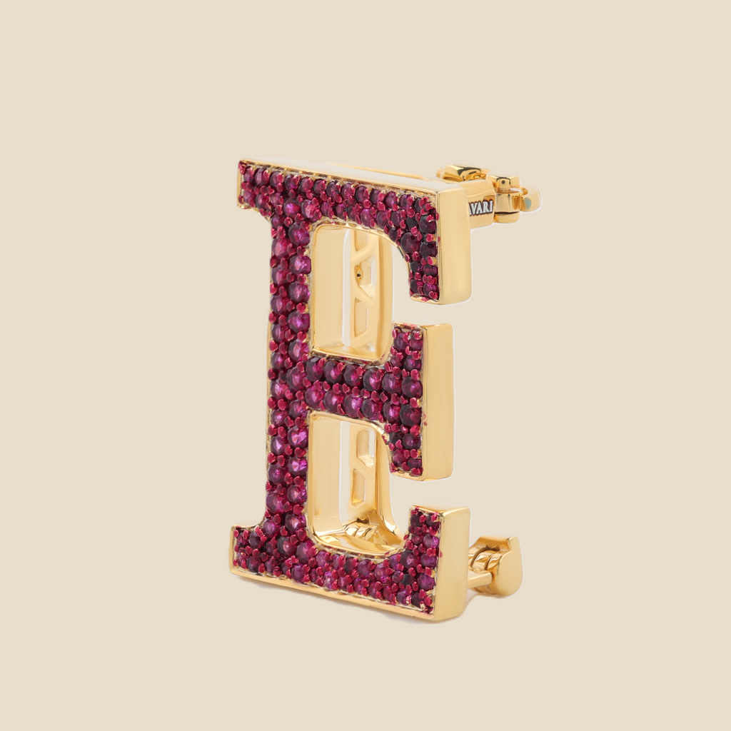 Letter E in Rubies Tavari