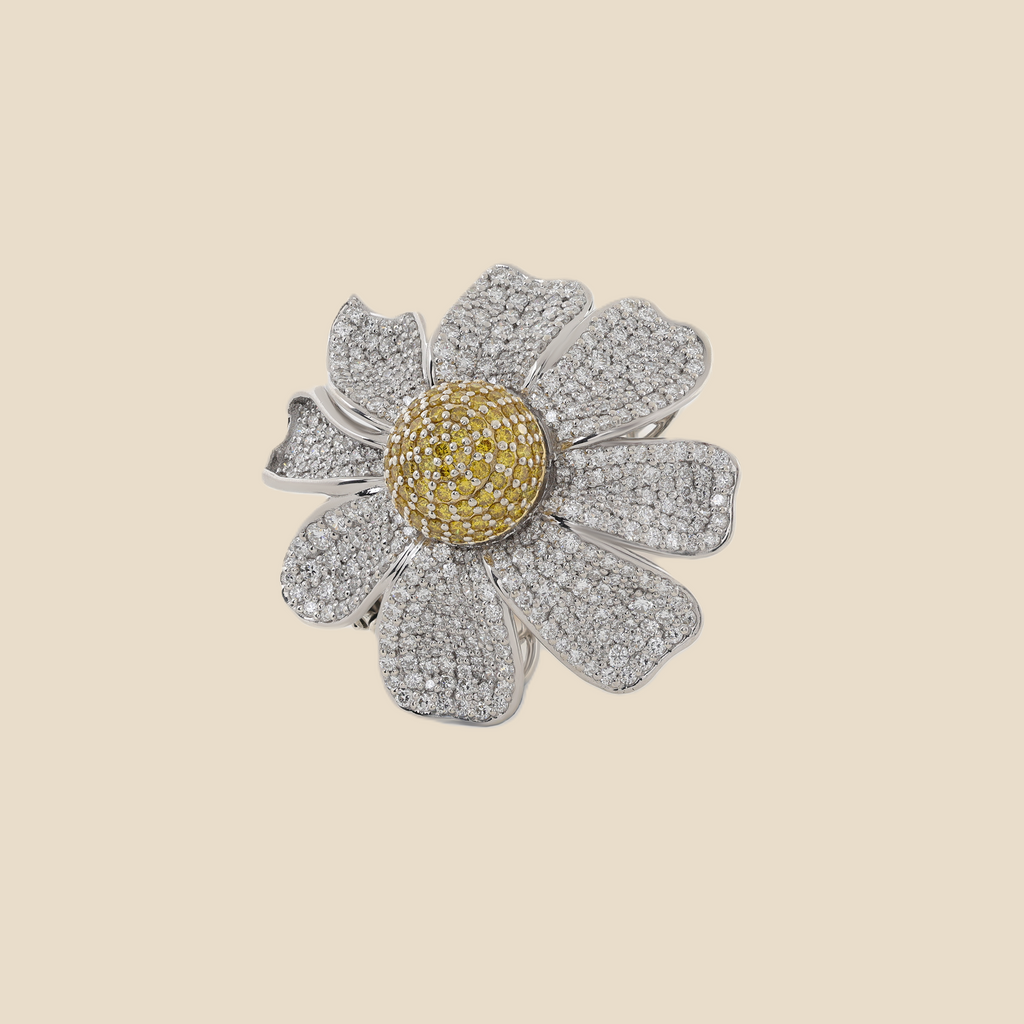 Flower Tavari