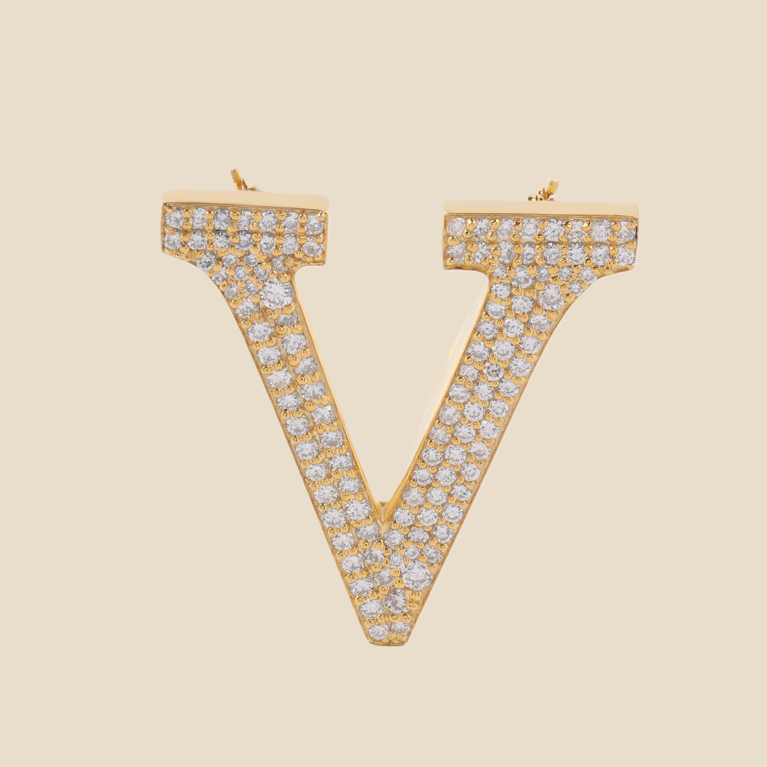 Letter V Tavari