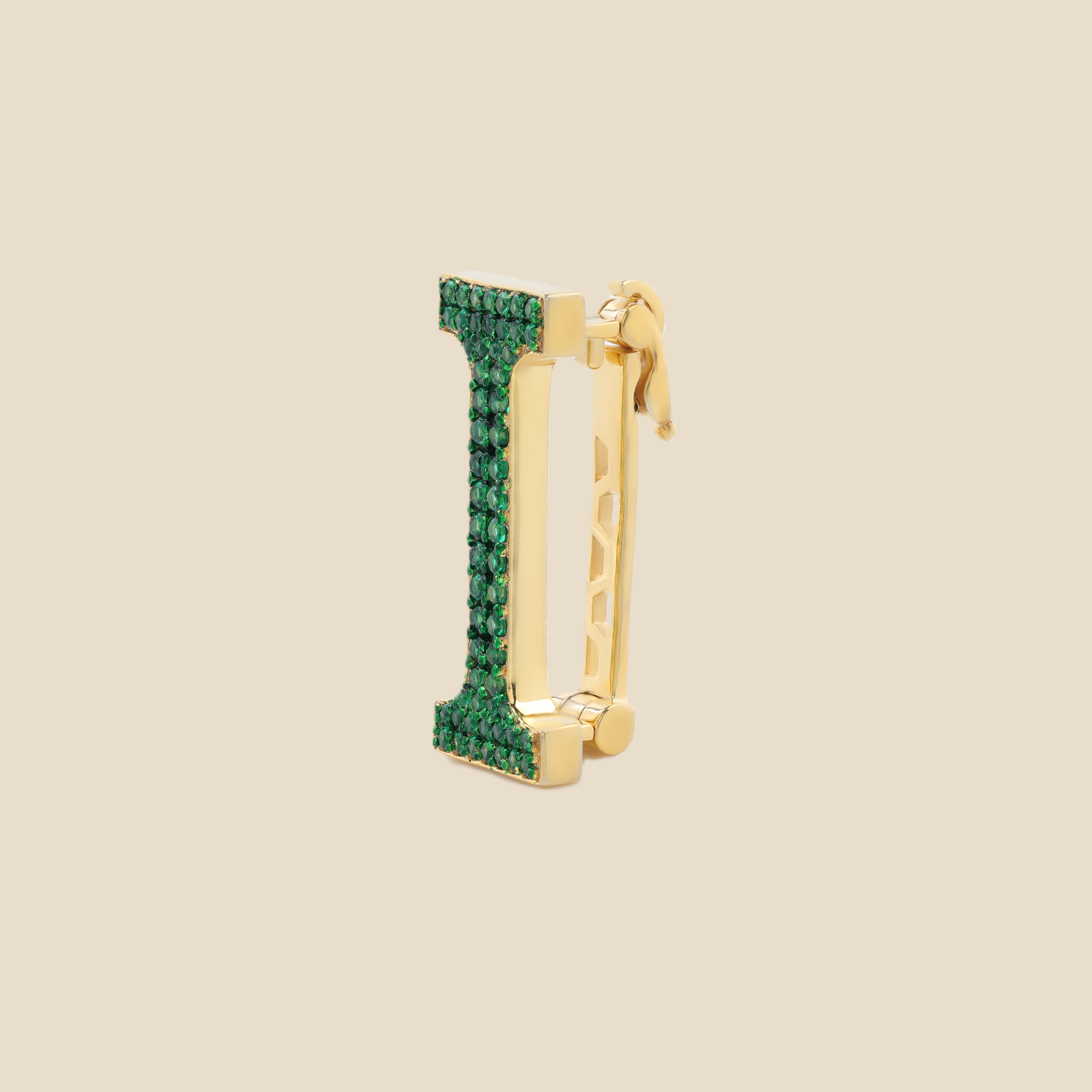 Letter I in Emeralds Tavari