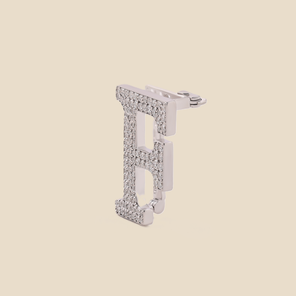 Letter F Tavari