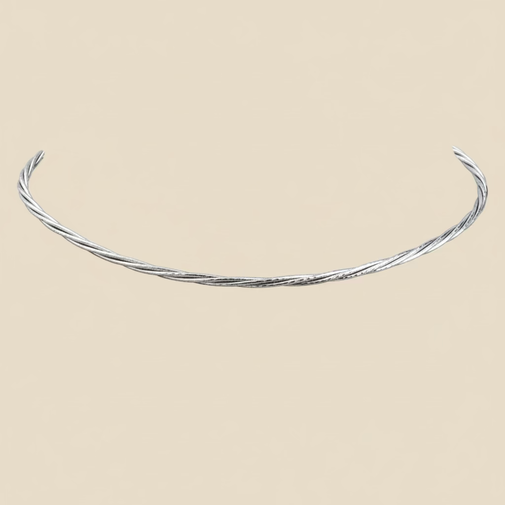 Twisted Lines Tavari