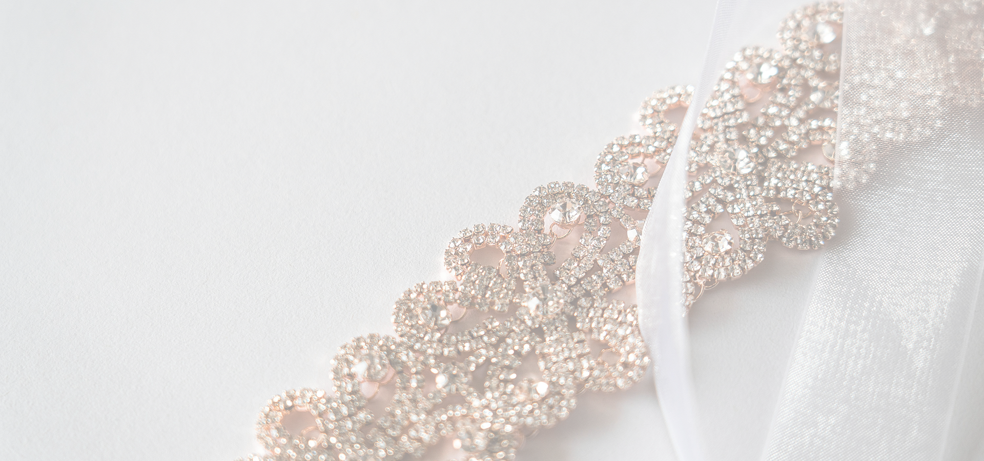 Tavari jewellery customization service banner